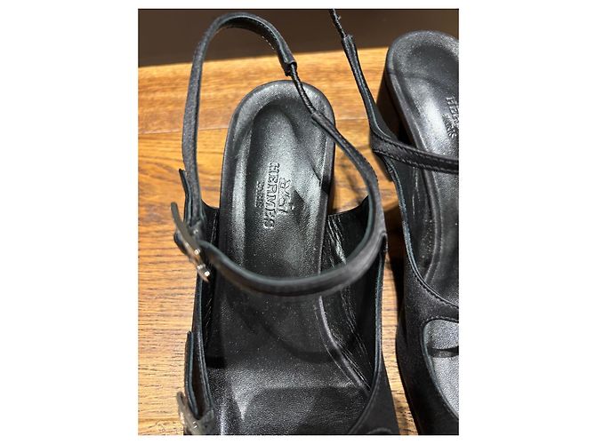 Hermès Jackie 50 Slingback in raso nero - vista 8
