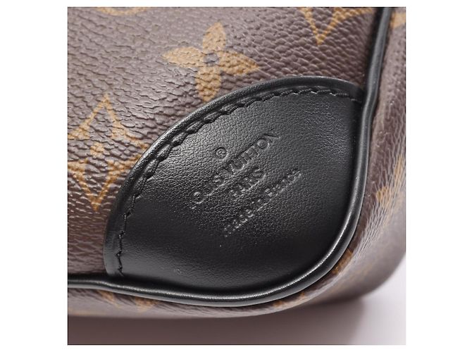 Borsa a tracolla Louis Vuitton Odeon NM PM Marrone Nero - vista 4