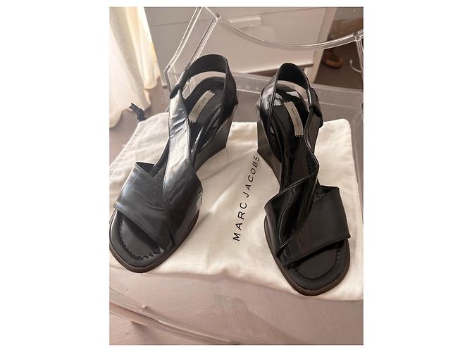 Sandali con zeppa Marc Jacobs in vernice nera Nero - vista 2
