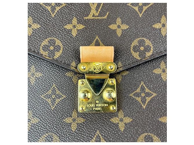 Louis Vuitton Monogram Pochette Metis Marrone - vista 7