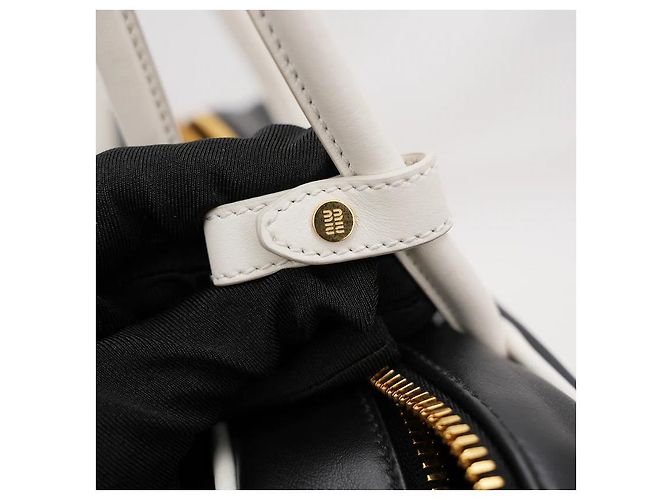 Borsa a mano Miu Miu Soft Calf Beau Nero - vista 11