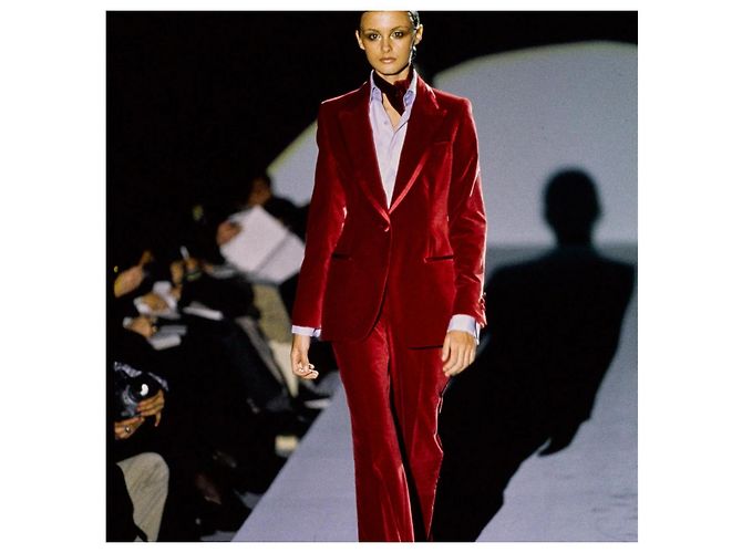 Completo pantalone in velluto di cotone rosso Gucci di Tom Ford - vista 2