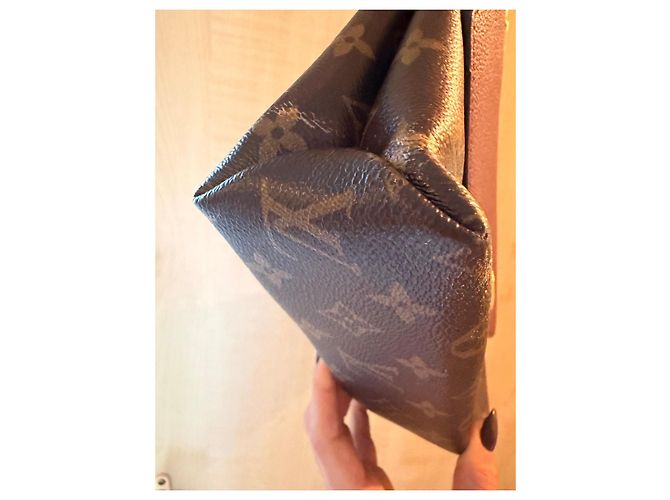 Borsa Louis Vuitton Saint Placide Bordò - vista 4
