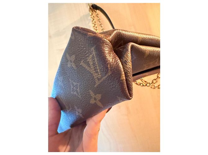 Borsa Louis Vuitton Saint Placide Bordò - vista 5