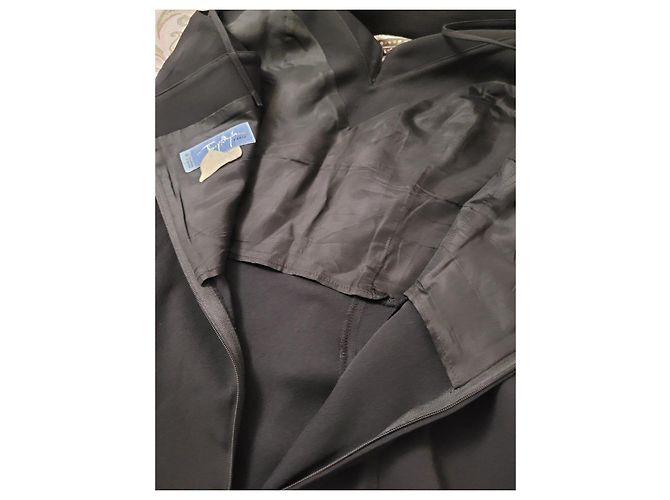 Thierry Mugler Schwarzes Maxikleid mit Metall-Details - Ansicht 7