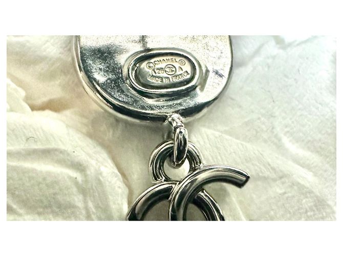 Chanel Orecchini pendenti Métiers d'Art 2026 Perle Rosse Rosso Silver hardware - vista 5