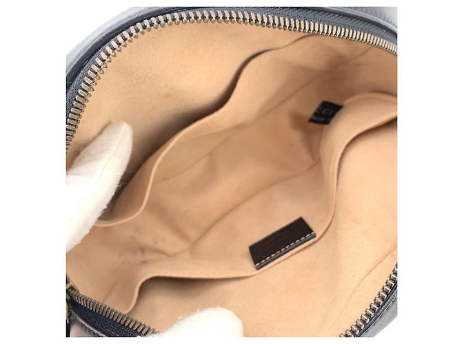 Gucci Borsa a tracolla GG Marmont in pelle trapuntata nera con borchie animalier 85/34 Nero - vista 5