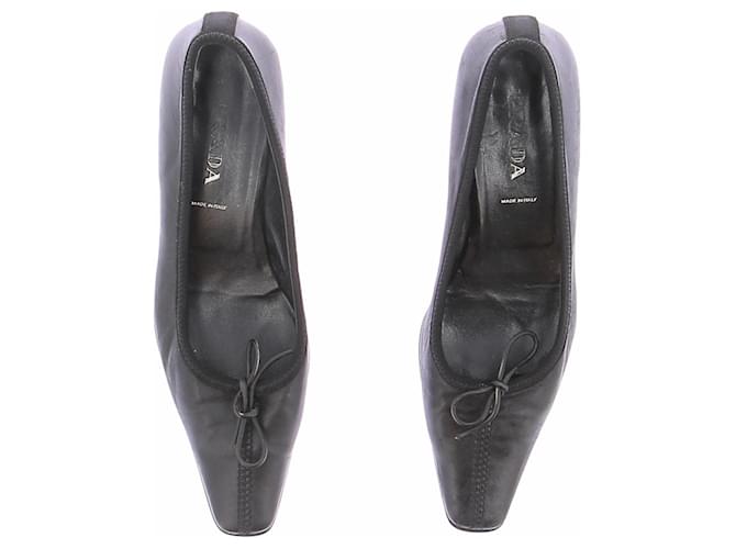 Prada Tacchi neri con fiocchi Nero - vista 4