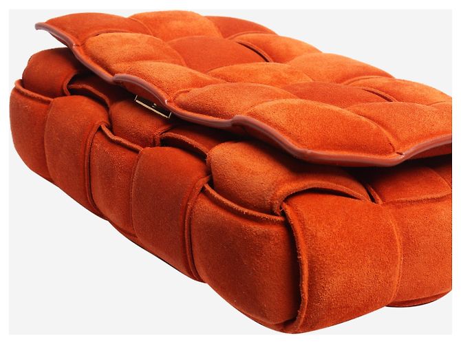 Bottega Veneta Bolsa Cassette acolchoada em camurça laranja - vista 5