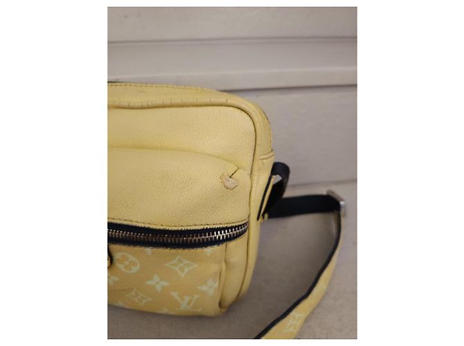 Louis Vuitton Monogram Cerises Borsa a Tracolla Pelle Gialla Giallo Monogramma - vista 9