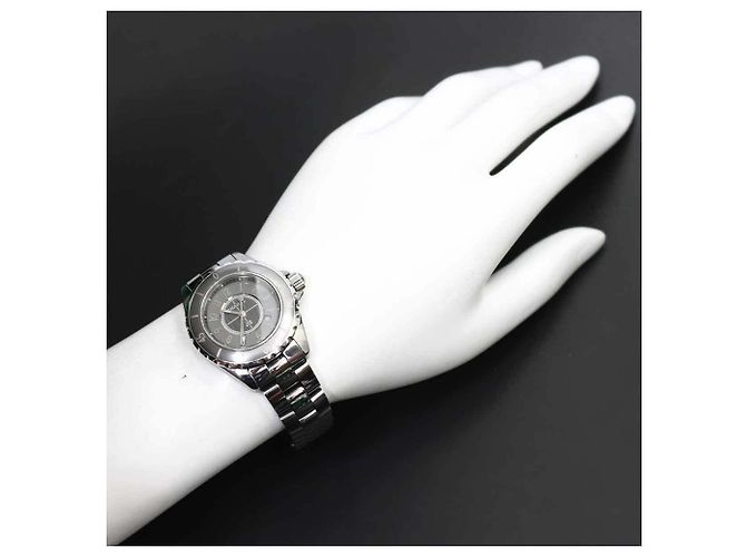 Reloj Chanel J12 Chromatic Gray Quartz - vista 4
