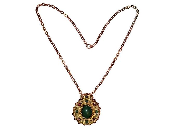 Collana Chanel Reliquaire placcata oro con smeraldo D'oro Verde - vista 7