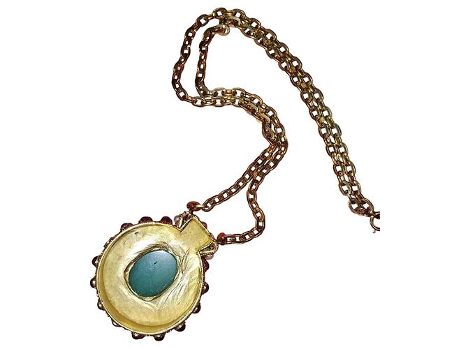 Collana Chanel Reliquaire placcata oro con smeraldo D'oro Verde - vista 9
