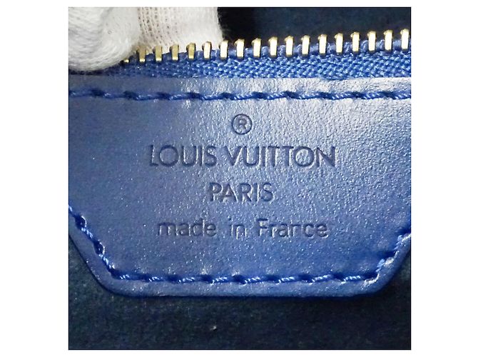 Borsa in pelle Epi Louis Vuitton in blu Toledo - vista 6