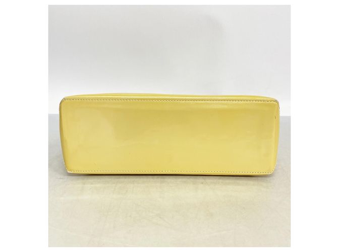 Borsa Tote Louis Vuitton Vernis Wilshire PM Corallo - vista 3