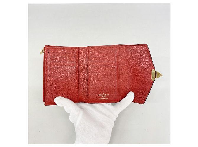 Pallas Carteira dobrável Louis Vuitton em Cerise Fuschia - vista 3