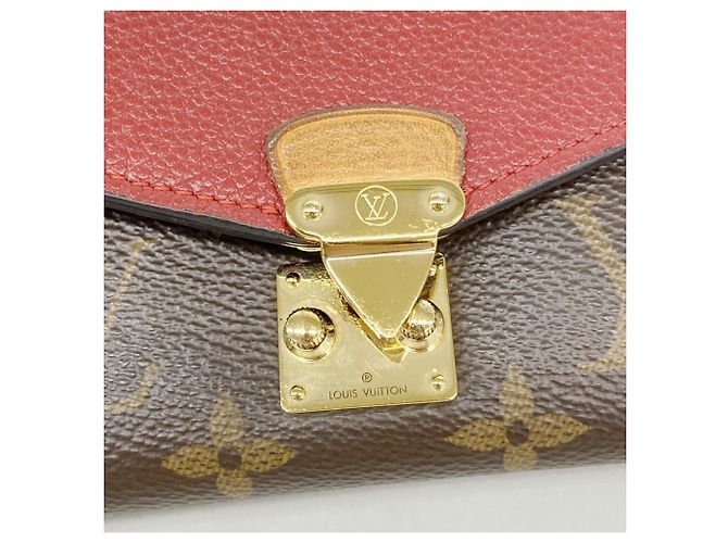 Pallas Carteira dobrável Louis Vuitton em Cerise Fuschia - vista 7