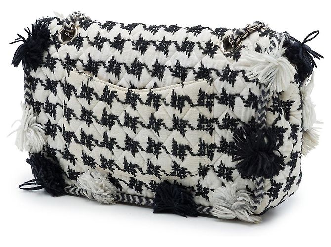 Chanel White Medium Classic Embroidered Canvas Houndstooth Pom Pom Flap Bianco - vista 2