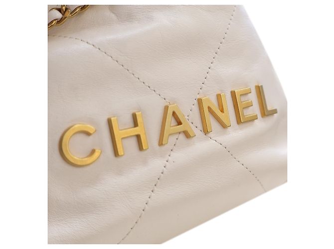 Chanel Mini Hobo 22 in pelle di vitello lucida bianca Bianco - vista 8