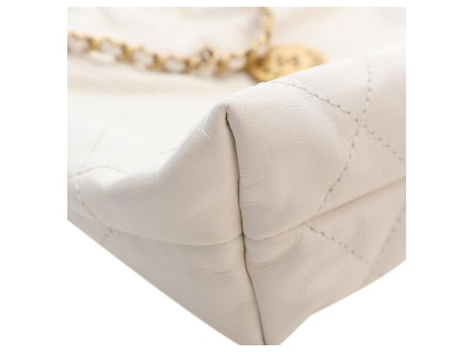 Chanel Mini Hobo 22 in pelle di vitello lucida bianca Bianco - vista 9