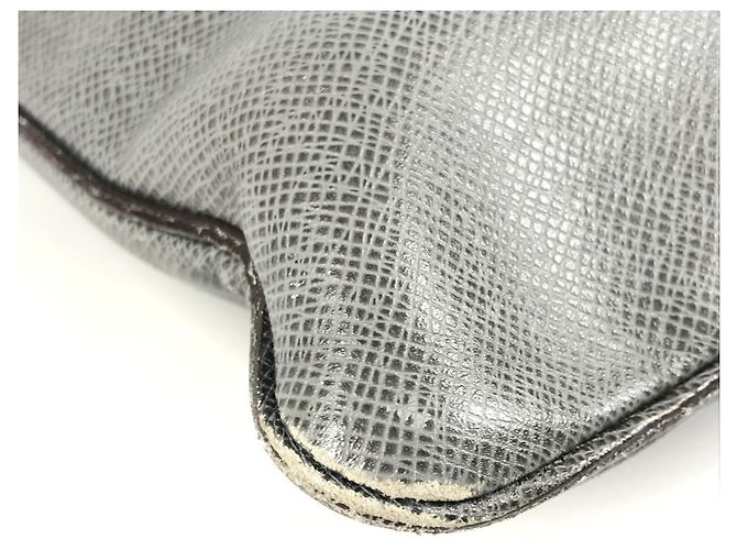 Borsa Louis Vuitton Taiga Sasha Marrone - vista 6
