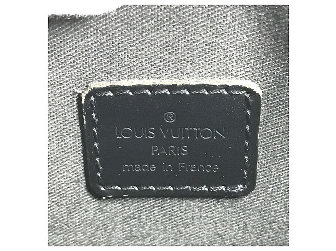 Borsa a tracolla/spalla Pochette Bobby Monogram Glacé Louis Vuitton Marrone - vista 17