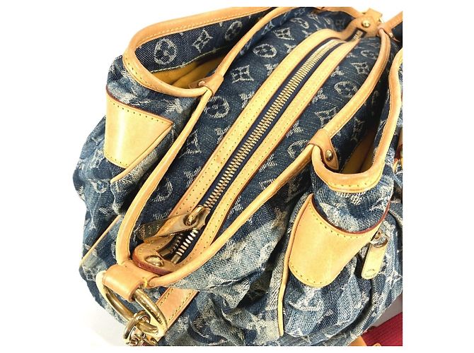 Borsa Louis Vuitton Monogram Denim Cavalier GM Blu - vista 11