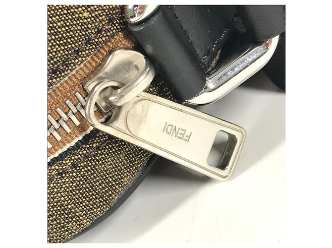 Fendi 7VA456 Borsa Crossbody Pochette Logo Pequin Nero Cachi - vista 12