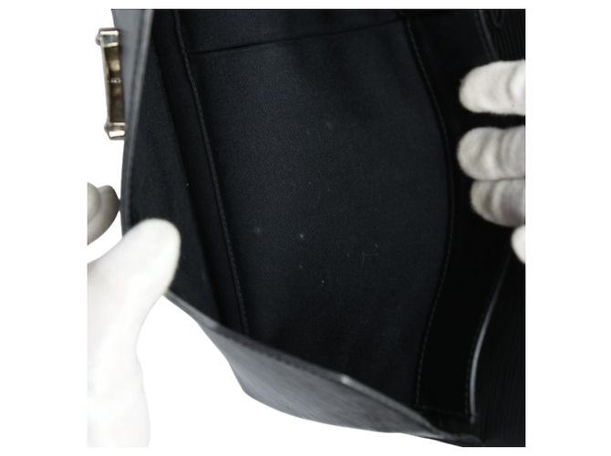 Pochette Document en Cuir Epi Louis Vuitton Noir - vue 14