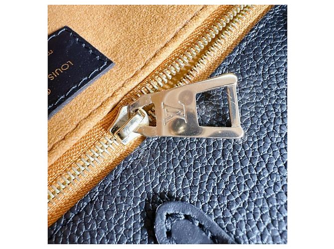 Borsa Tote Louis Vuitton Empreinte OnTheGo MM Nero - vista 13