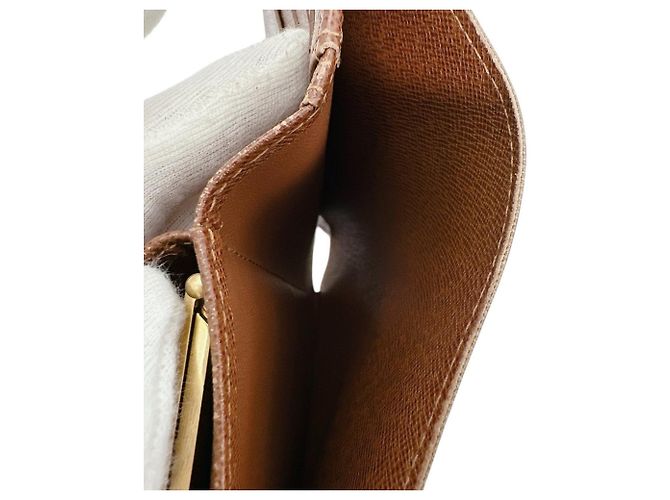 Louis Vuitton Bi-Fold Geldbörse im Monogramm Braun - Ansicht 11