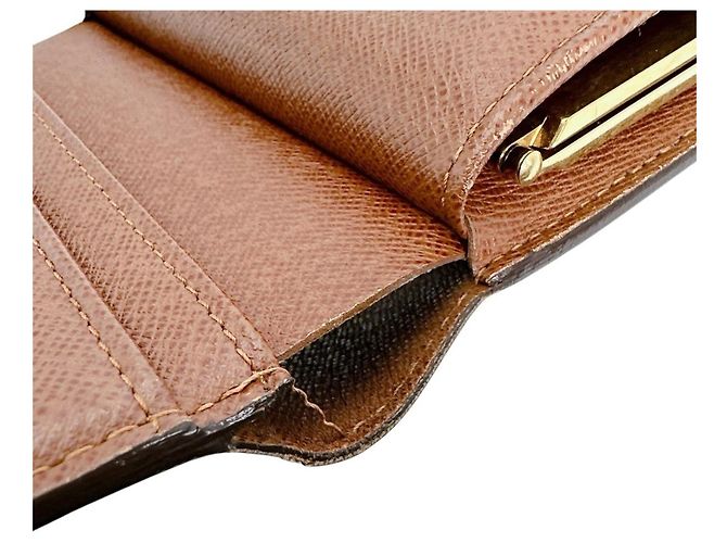 Louis Vuitton Bi-Fold Geldbörse im Monogramm Braun - Ansicht 13