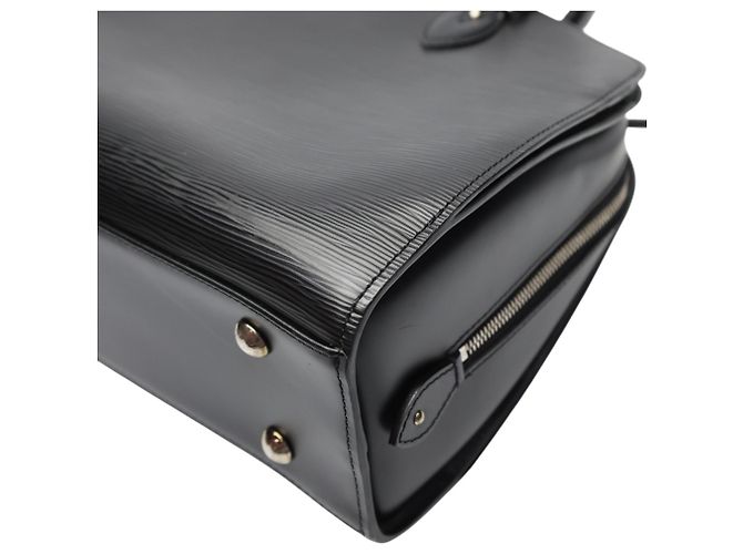Borsa Louis Vuitton Pont Neuf GM Nero - vista 10