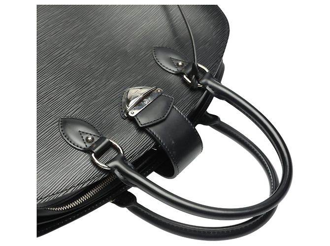 Borsa Louis Vuitton Pont Neuf GM Nero - vista 6