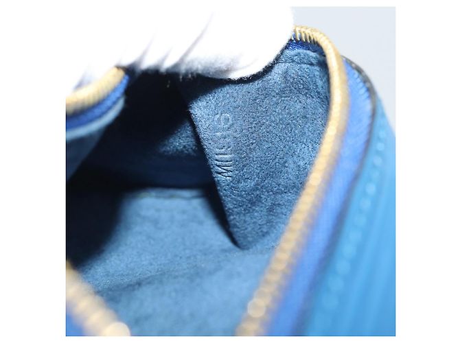 Louis Vuitton Soufflot Pochette Epi Leather Blu - vista 7