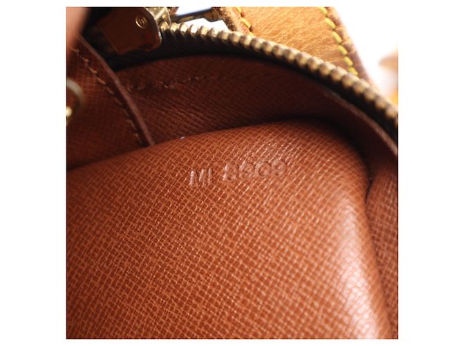 Borsa a tracolla Louis Vuitton Monogram Jeune Fille Marrone Beige - vista 17
