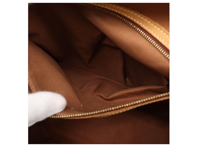 Borsa a tracolla Louis Vuitton Monogram Abbesses Marrone Beige Monogramma - vista 16