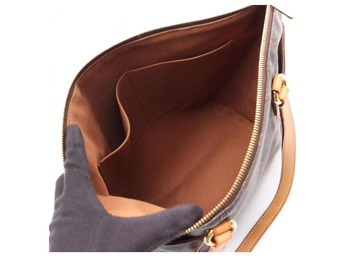 Borsa Tote Louis Vuitton Totally PM Marrone - vista 3