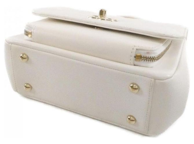 Borsa Chanel 93749 bianca in pelle di vitello martellata Bianco - vista 3