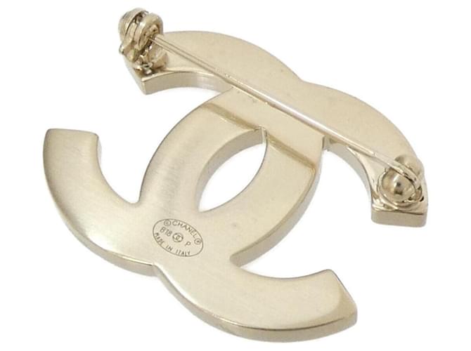Spilla bianca Chanel 98908 Bianco - vista 2