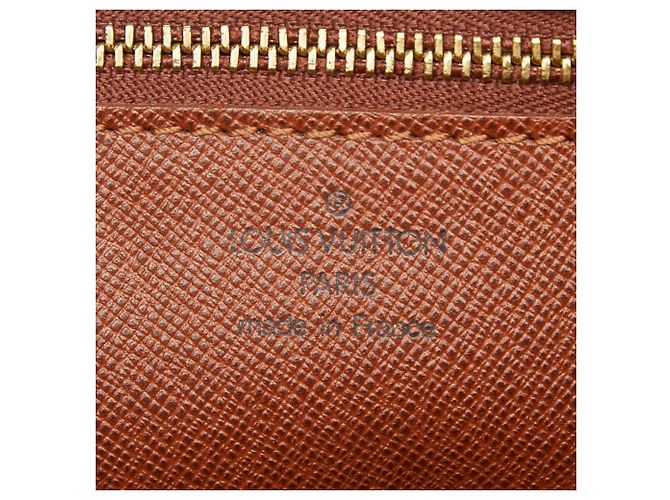 Clutch Louis Vuitton Monogram Marly Dragonne GM Marrone - vista 9