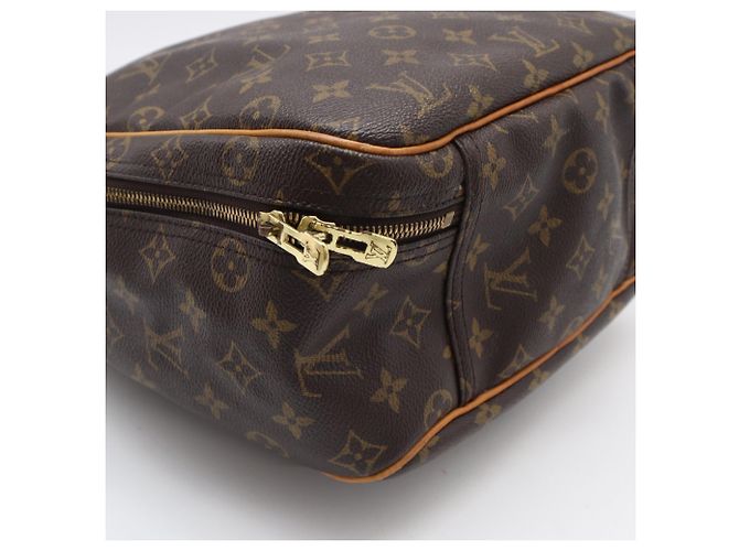 Bolso Louis Vuitton Monogram Excursion Castaño Beige Monograma - vista 10
