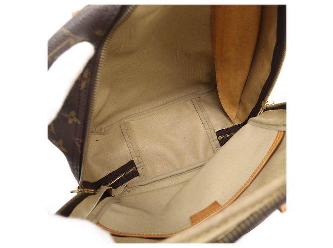 Bolso Louis Vuitton Monogram Excursion Castaño Beige Monograma - vista 12