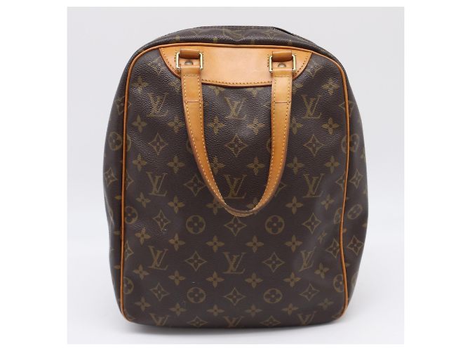 Bolso Louis Vuitton Monogram Excursion Castaño Beige Monograma - vista 2