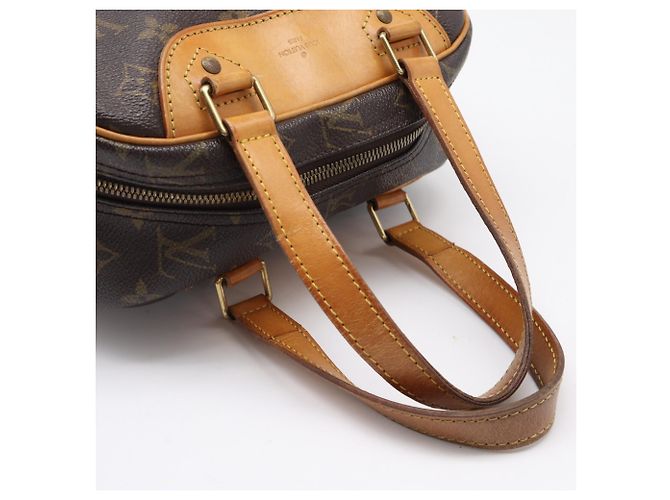 Bolso Louis Vuitton Monogram Excursion Castaño Beige Monograma - vista 8