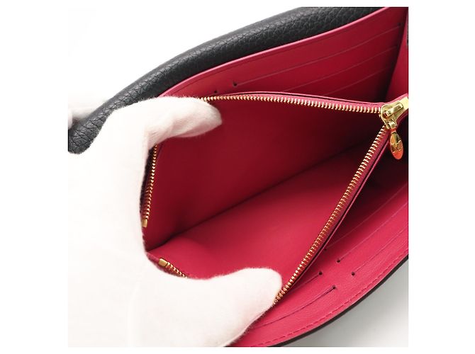 Cartera Louis Vuitton Taurillon Capucines Negro Rosa - vista 11