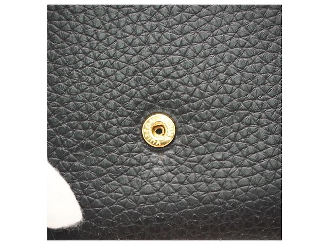 Cartera Louis Vuitton Taurillon Capucines Negro Rosa - vista 15