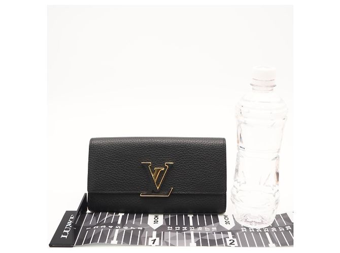 Cartera Louis Vuitton Taurillon Capucines Negro Rosa - vista 3