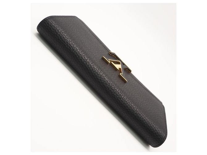 Cartera Louis Vuitton Taurillon Capucines Negro Rosa - vista 5
