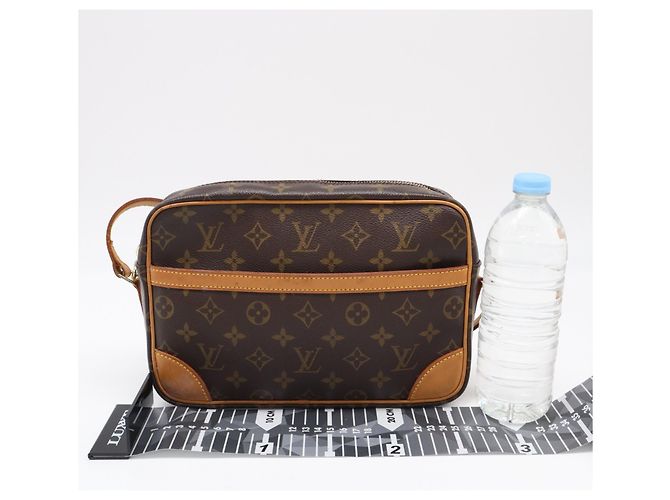 Borsa a Spalla Louis Vuitton Monogram Trocadero PM Marrone Beige Monogramma - vista 3